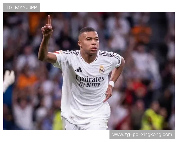 姆巴佩禁区外远射形成威胁